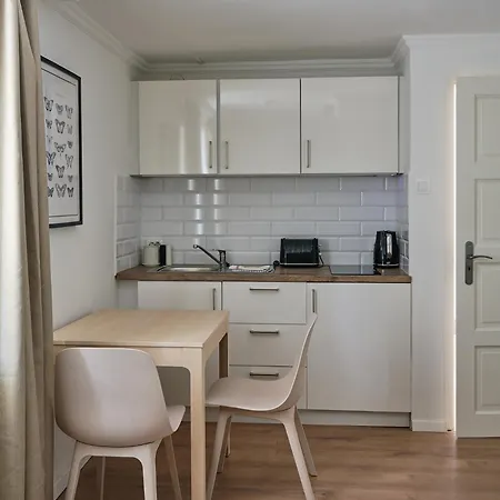 Apartment Buekfalva Kuria Apartmanhaz Buk