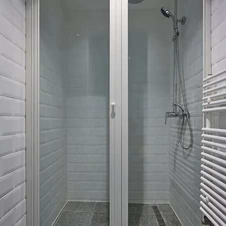 شقة Buekfalva Kuria Apartmanhaz *