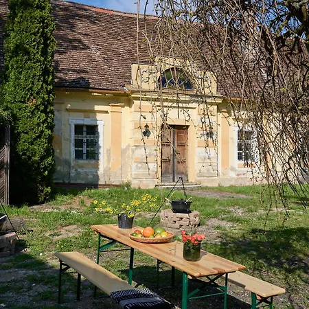 Buekfalva Kuria Apartmanhaz