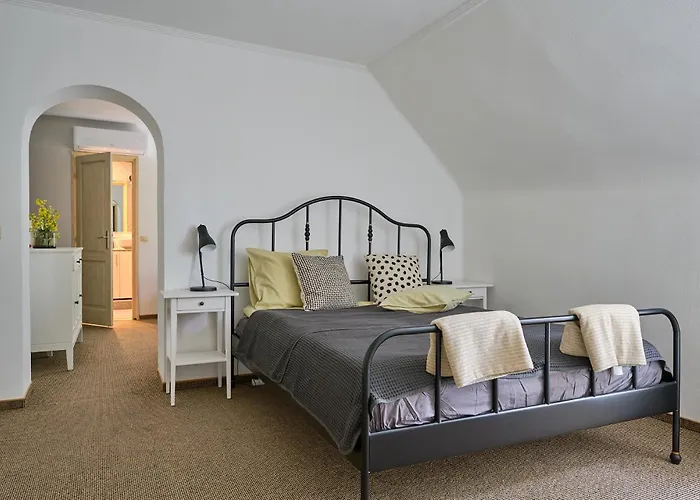 Buekfuerdo Kuria Studio, Buekfalva Apartmán